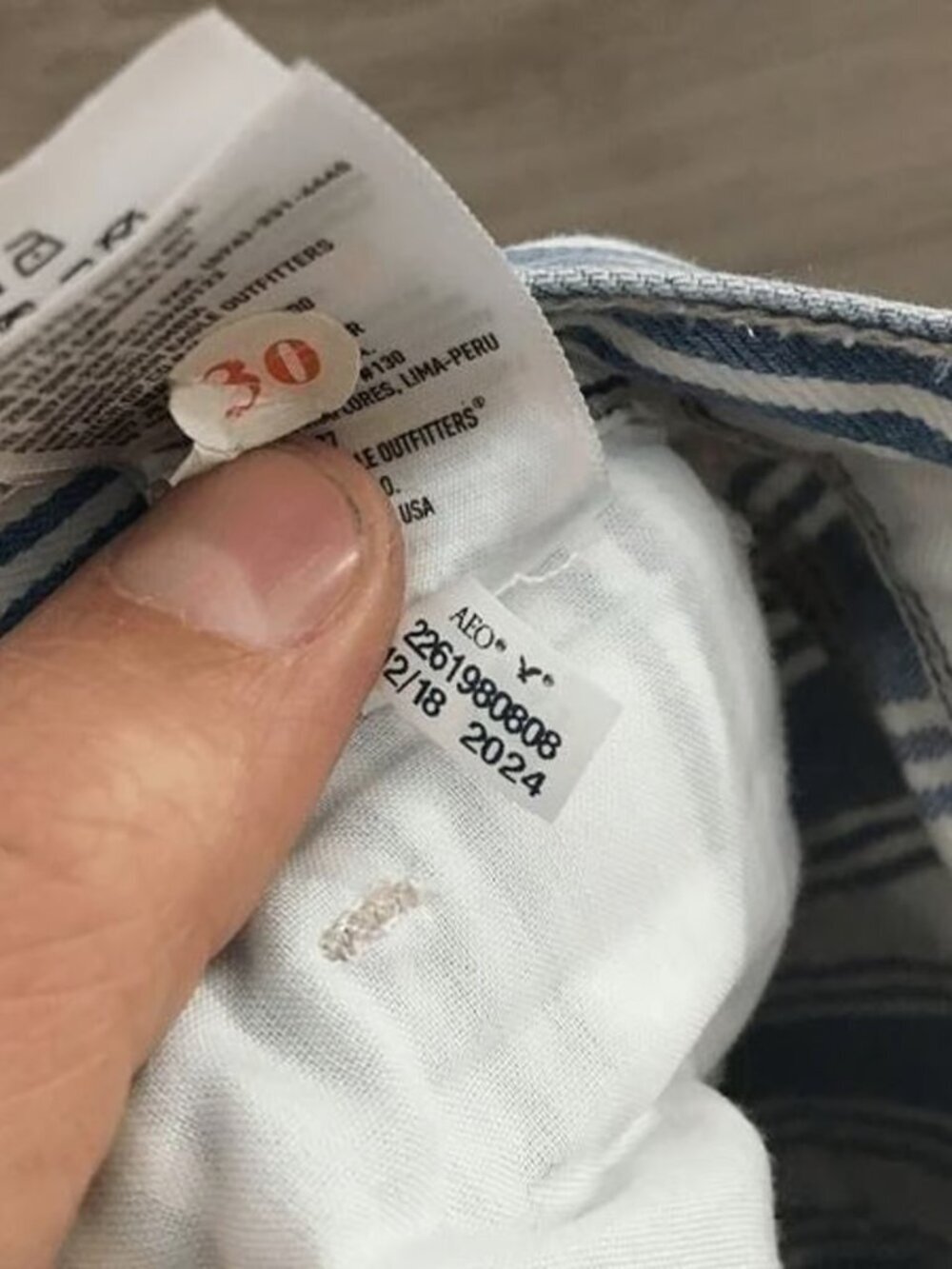 American Eagle Blue Indigo White Striped Retro Mom Jeans Size 0 - Picture 5 of 9